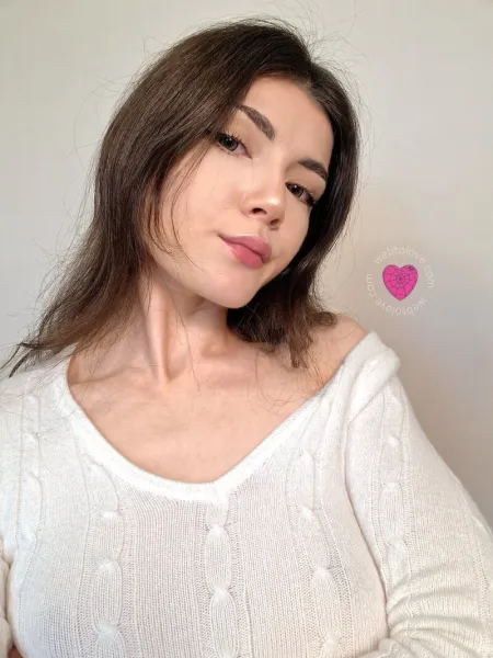 petite-chicks