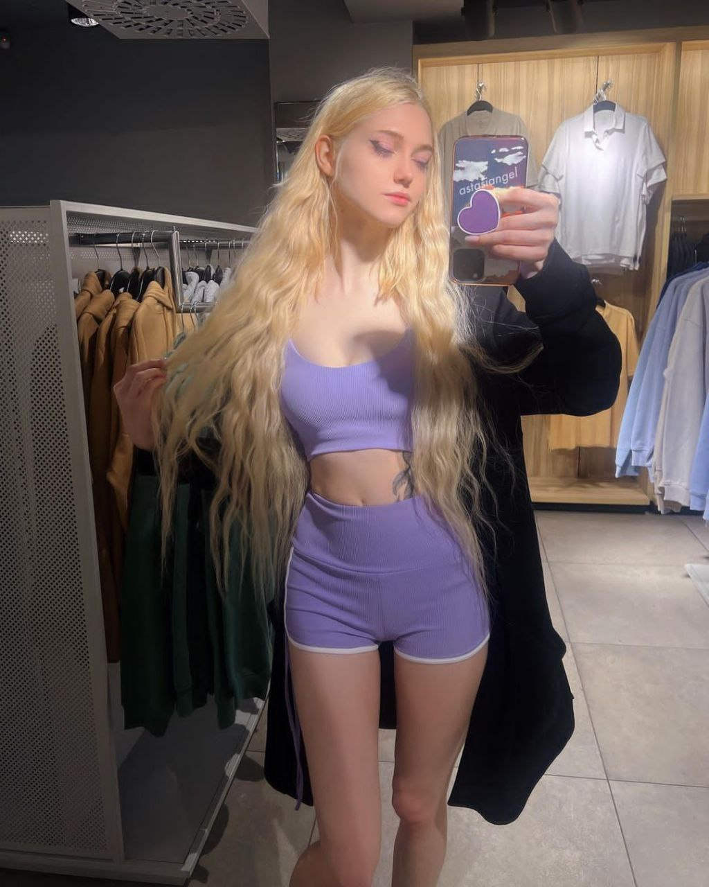 Exciting amateur Blonde Female Long Hair Selfie porn HotiFy (@hotify)