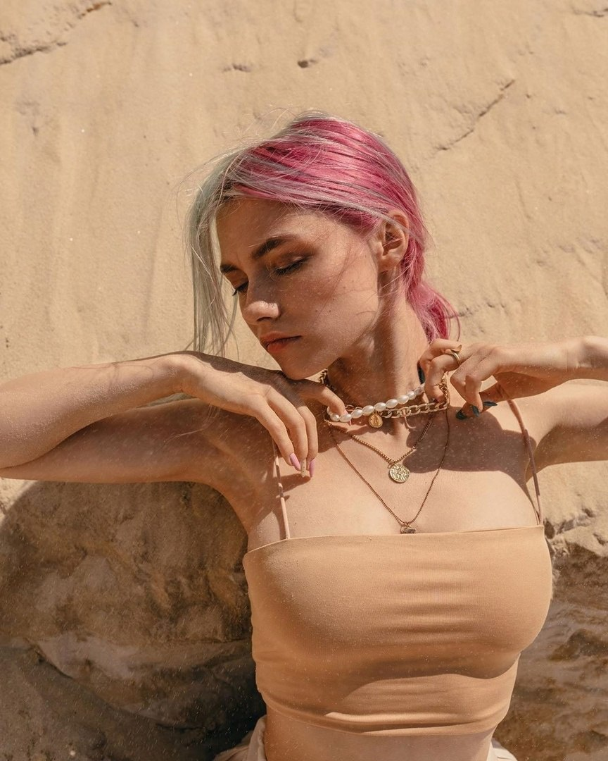 Exciting amateur Female Outdoor Pink Hair NSFW porn HotiFy (@hotify)