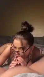 eye-contact-with-the-camera