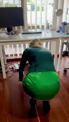 asshole-behind-thong