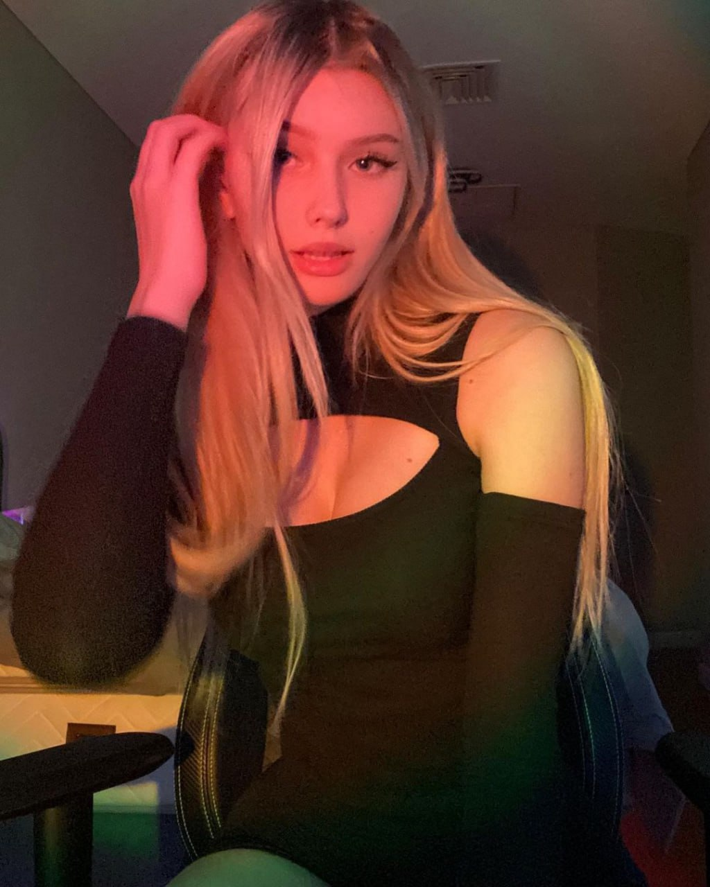 Exciting amateur Blonde Babe Body porn HotiFy (@hotify)