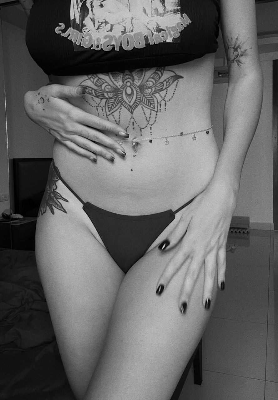 Exciting amateur Body Belly Button belly porn HotiFy (@hotify)