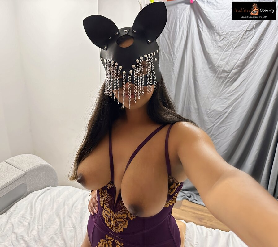 Exciting amateur Big Tits Busty British Desi porn Indian Bounty bigtit (@IndianWhiteBounty)