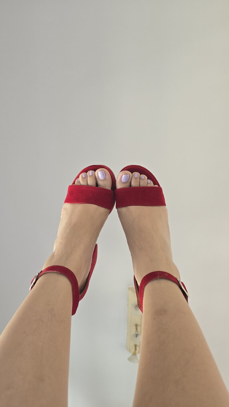 Exciting amateur Feet Feet Fetish Foot Fetish porn Sunny Lune ☀️ (@sunnylune)