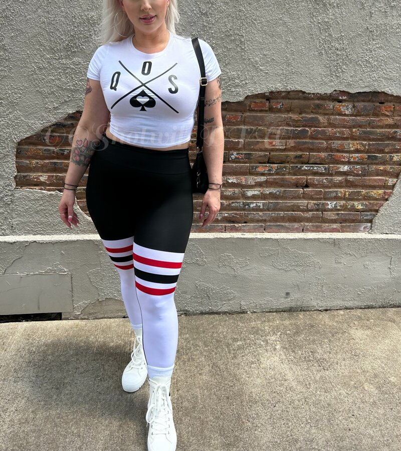 Exciting amateur Clothed Hotwife Lipstick Walking porn Lilly Lonestar (@qoshotwifedfw)