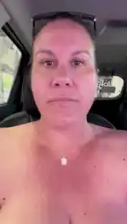 flashing-milfs