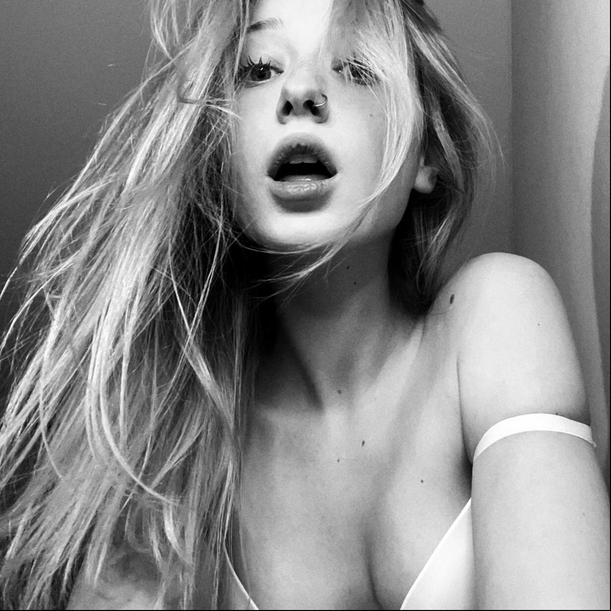 Exciting amateur Blonde Bra Female Long Hair porn HotiFy (@hotify)