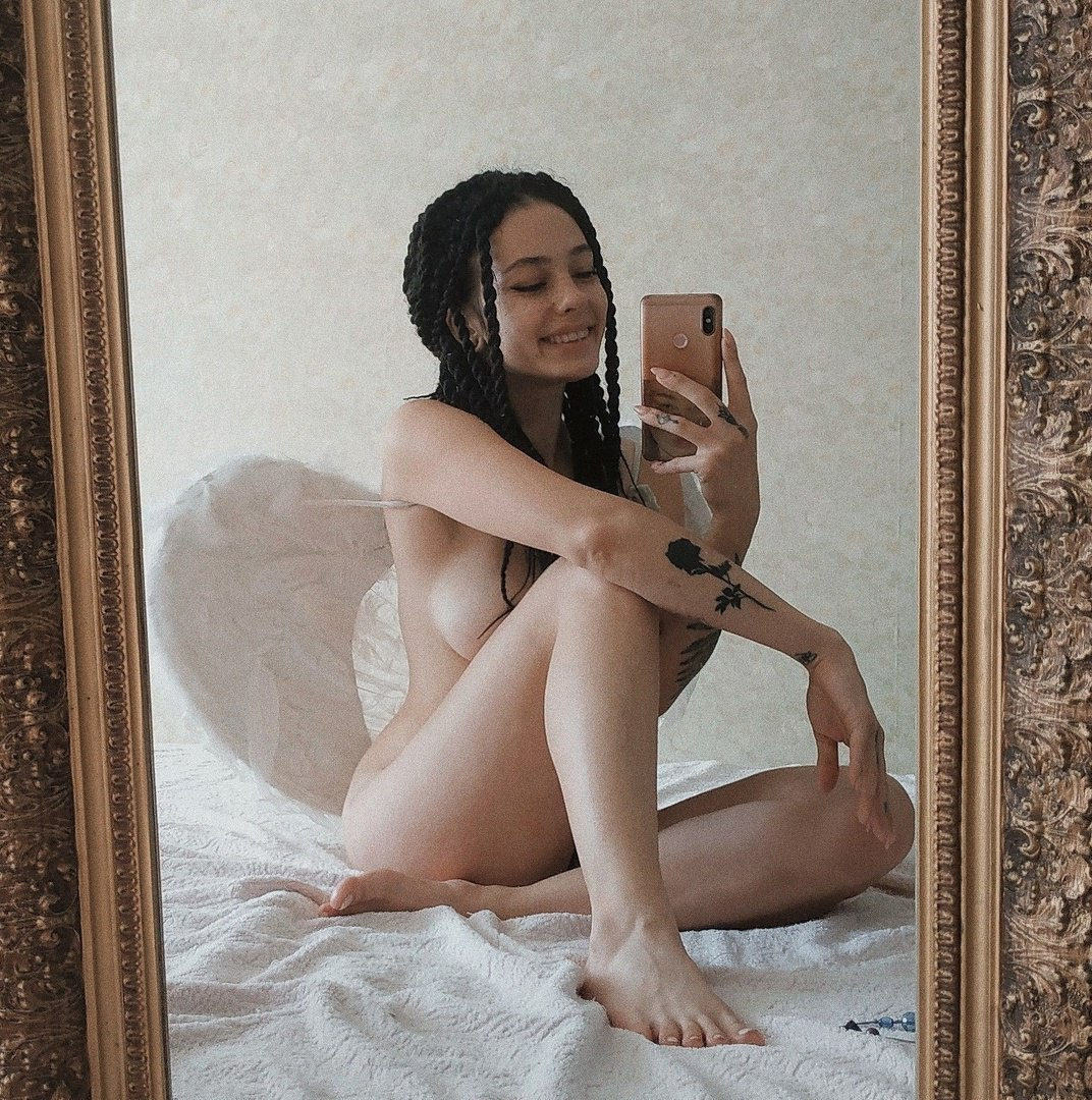 Exciting amateur Angel Legs Long Hair Mirror porn HotiFy (@hotify)