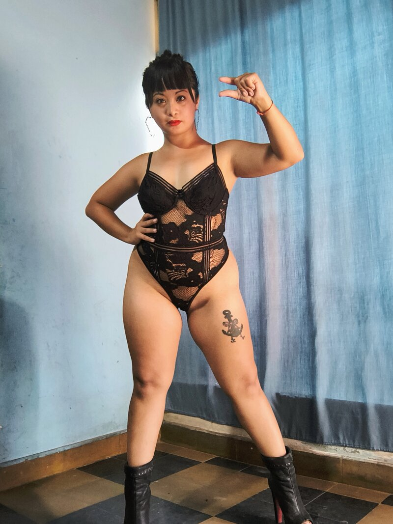 Exciting amateur BBC Bodysuit Fetish Fansly porn LuliReigns 🔥 (@goddess.imperial)