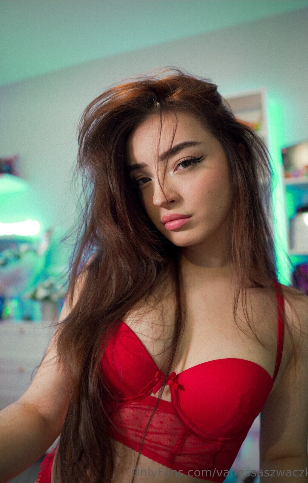 Exciting amateur Brunette Bra Eye Contact porn OnlyFans Leak (@onlyfans-leak)