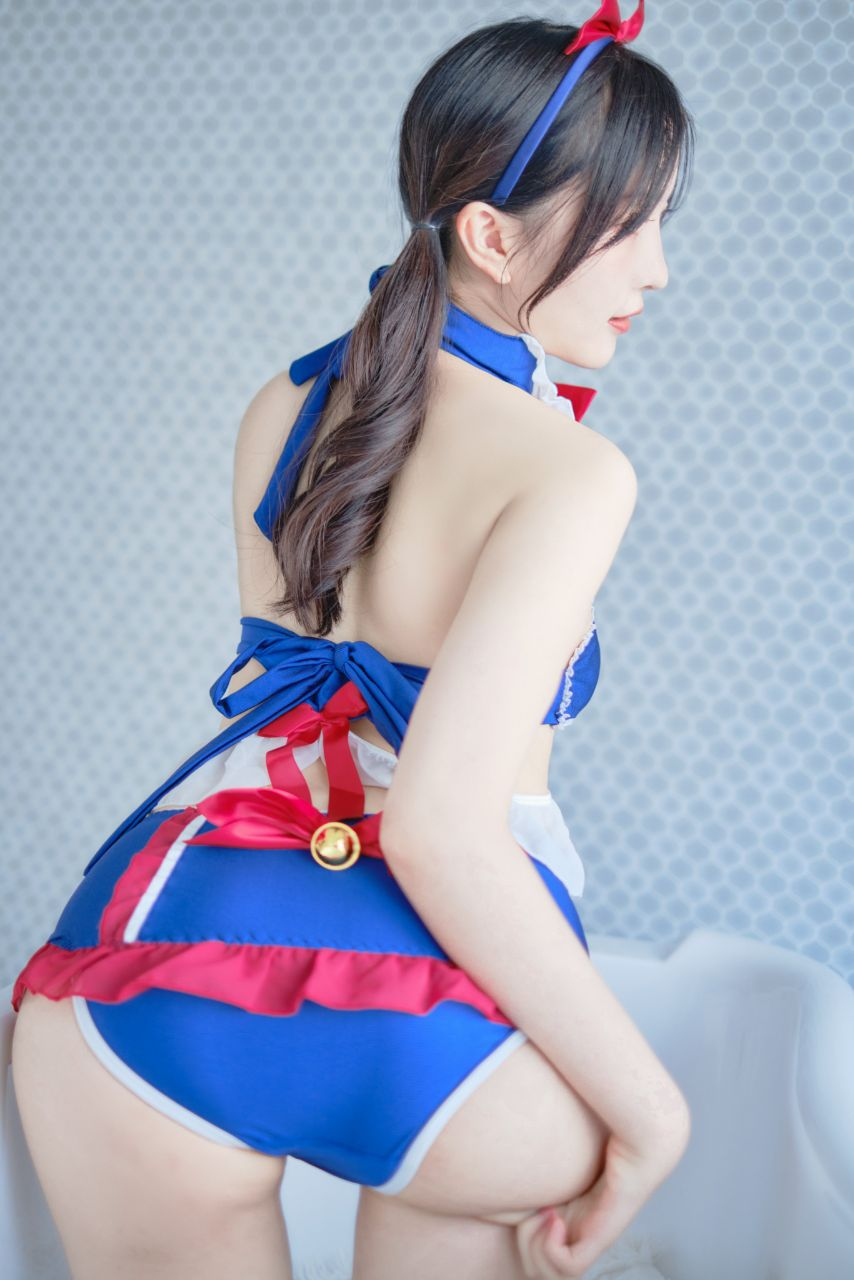 Exciting amateur Brunette Cosplay Costume porn HotiFy (@hotify)
