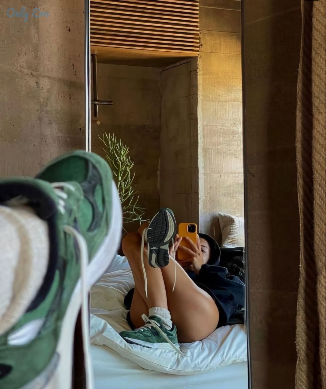 Exciting amateur Bed Legs Mirror porn HotiFy (@hotify)