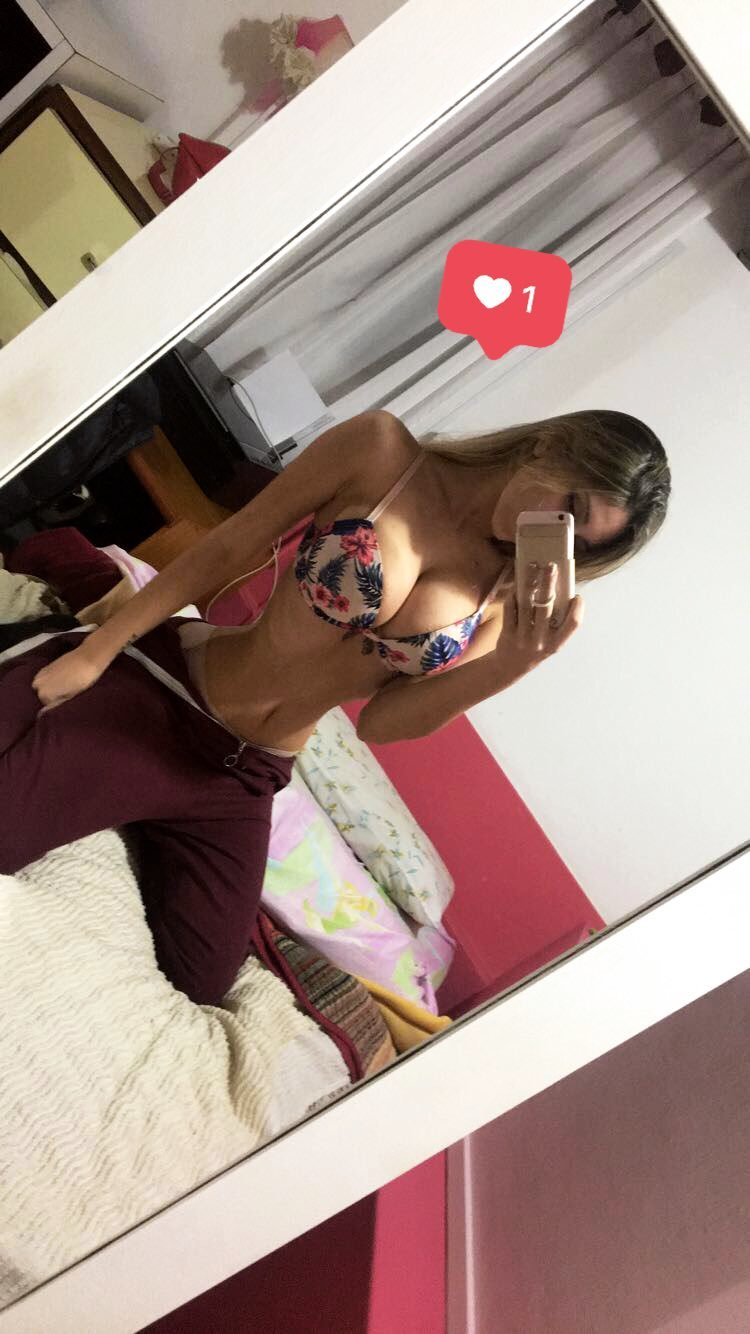 Exciting amateur Brunette Bra Bed porn OnlyFans Leak (@onlyfans-leak)