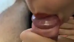 dick-sucking-lips