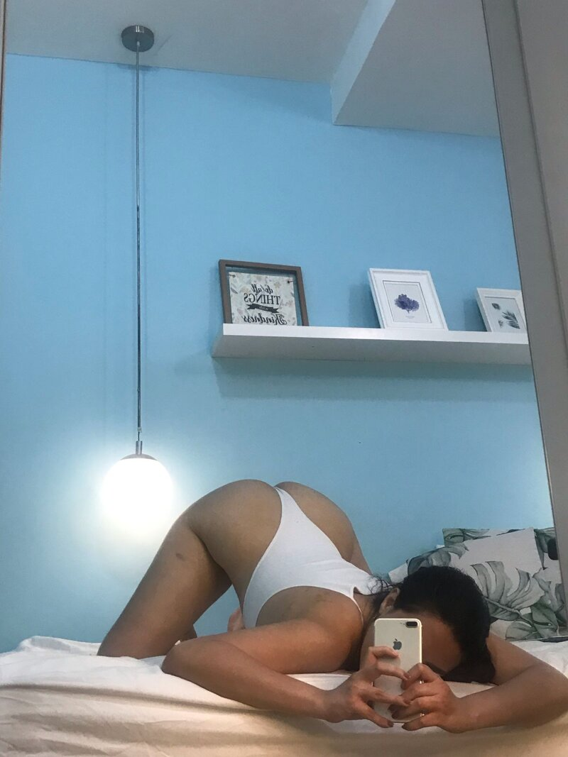 Exciting amateur Bubble Butt Brazilian Bodysuit porn LilaSue (@LilaSue)
