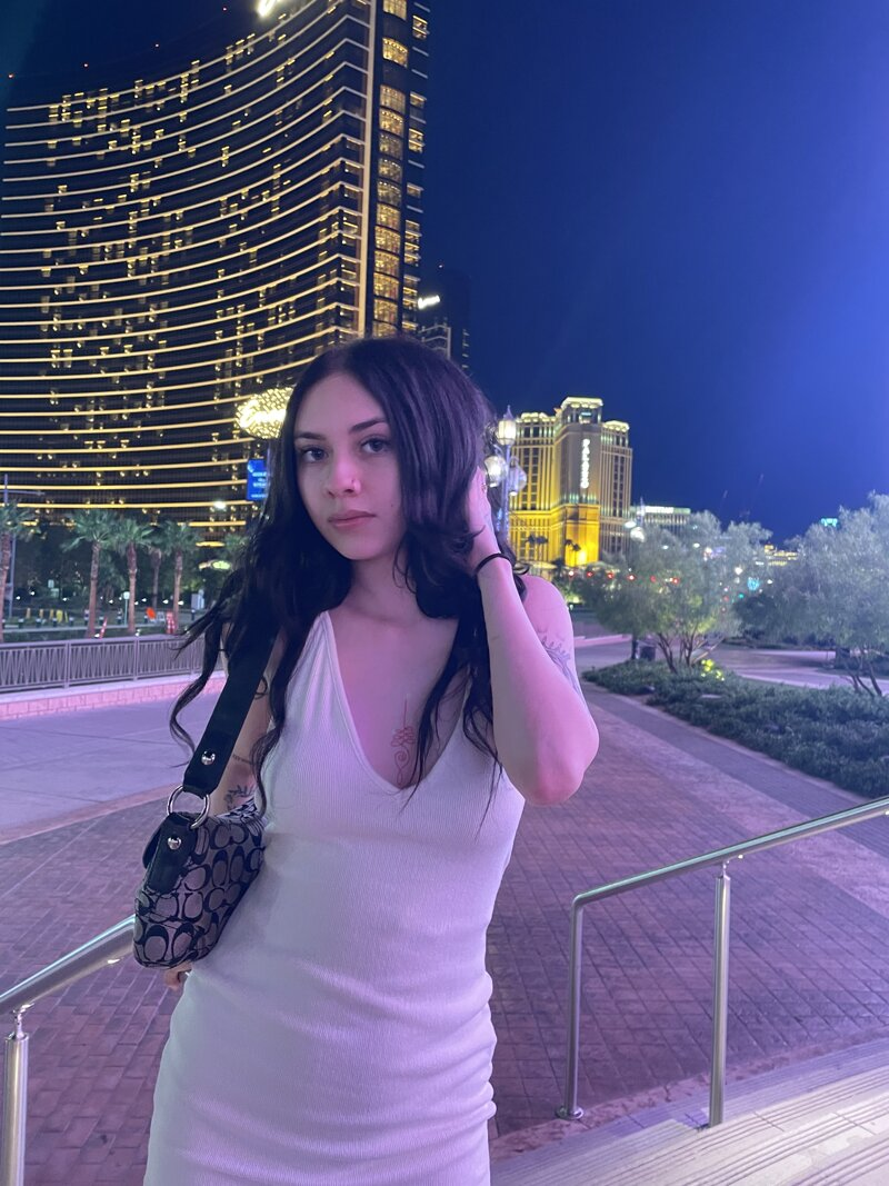 Exciting amateur Brunette Babe OnlyFans Teen porn Angelina (@angbae)