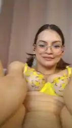 eye-contact-with-the-camera