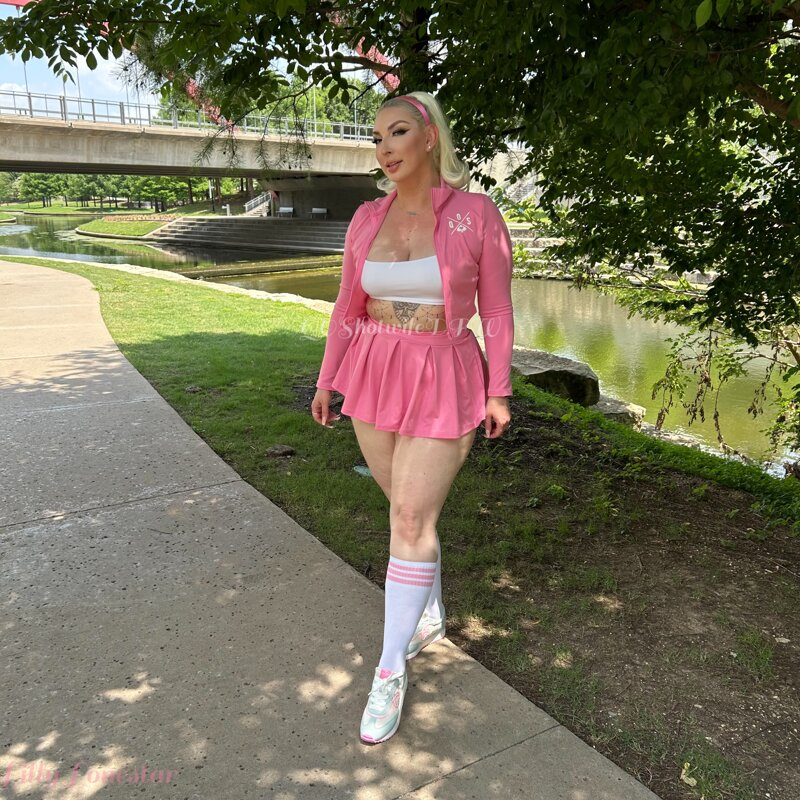 Exciting amateur Blonde Bimbo Curvy Knee High Socks porn Lilly Lonestar (@qoshotwifedfw)