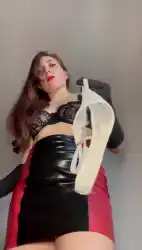 facial-feet-view