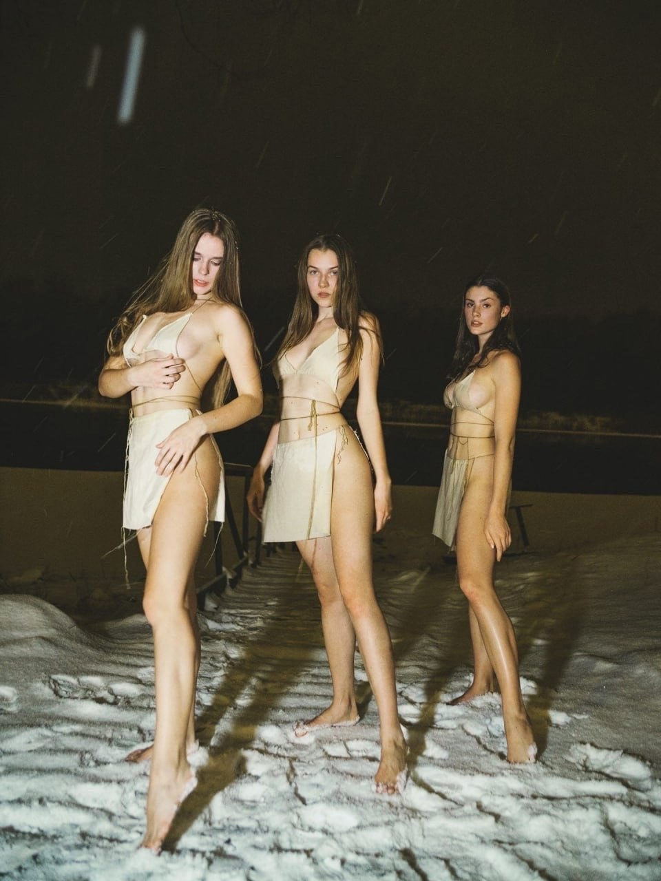 Exciting amateur Female Group Outdoor porn HotiFy (@hotify)