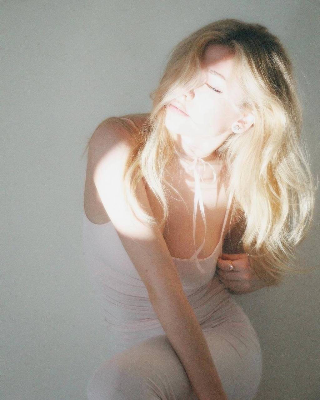 Exciting amateur Bra Braless Beautiful Cleavage porn HotiFy (@hotify)