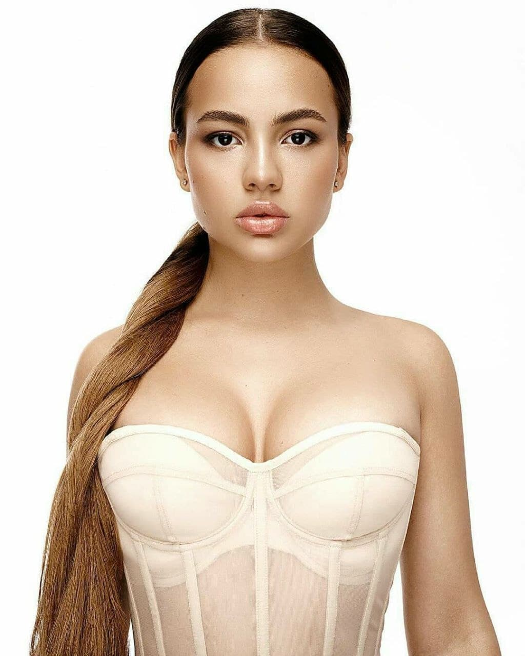 Exciting amateur Brunette Busty Brown Eyes porn HotiFy (@hotify)